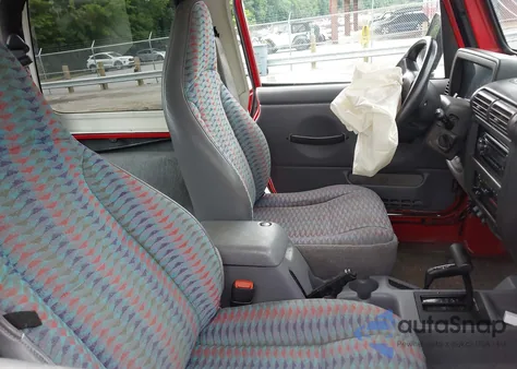 1997 Jeep Wrangler Sport из США, поврежденный, VIN 1J4FY19S3VP466415